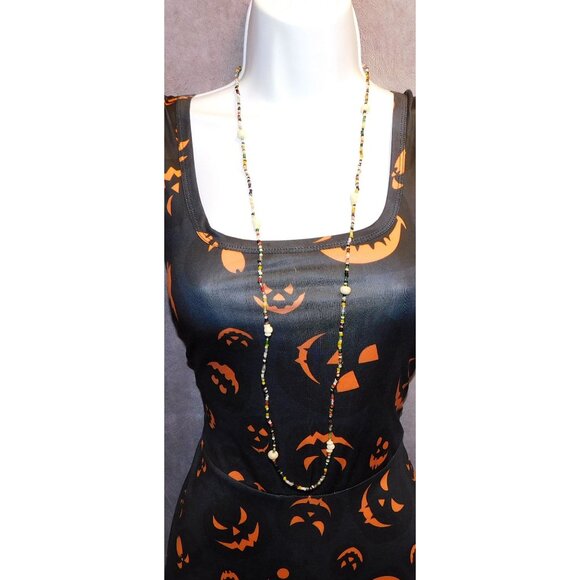 Casual Glass Beaded Necklace With Shell Accents - Picture 5 of 5